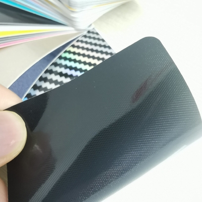 Film en fibre de carbone 3D pour l'emballage de voiture personnalisable dans de nombreuses couleurs et motifs