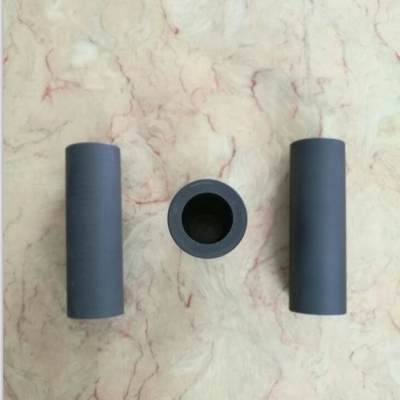 Bloc moulé en graphite à grain moyen et tige ronde avec morphologie en cristaux de flocons