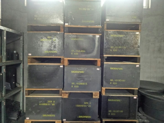 Personnalisation R4820 R4810 Sgl Graphite pour la coulée de cuivre en laiton 2-3 jours utilisant le temps