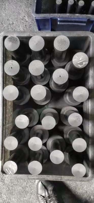 Pour la coulée de la cuivre, la mousse de graphite de haute densité de 1,85 g est personnalisée, 8% de porosité garantie