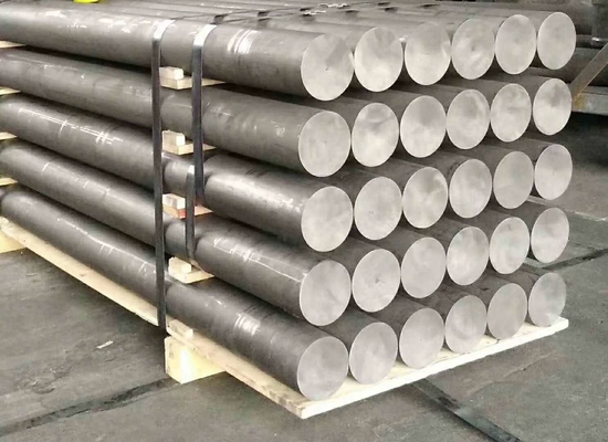 7-10 Ohm Résistance à l'intérieur du revêtement moule de graphite pour la coulée de laiton 1.85g/cm3 Parfait
