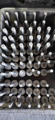 Moule de graphite pour tube en laiton sur mesure selon votre dessin en noir