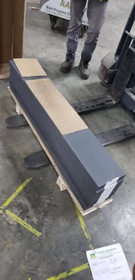 Densité du graphite moulé pour la formation isostatique 1.6 1.65 1.78 1.80 1.85 1.91 g/cm3
