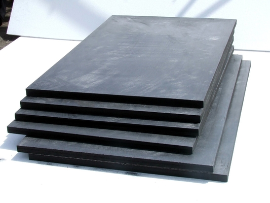 Graphite isostatique de qualité industrielle à base de viscose