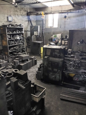 Personnalisation du moule de graphite pour la coulée en laiton en continu selon votre dessin