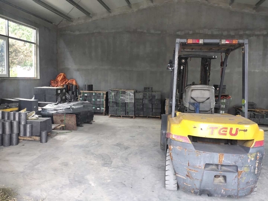 Moldes de graphite de cuivre sur mesure pour le four de coulée en laiton professionnel et lisse à l'intérieur