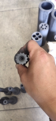 Forme de graphite ronde pour la coulée de laiton quatre six huit trous selon votre dessin
