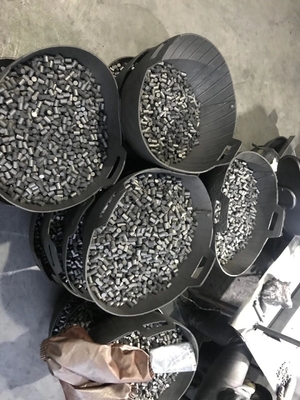 La personnalisation du lubrifiant à la tige de graphite pour les petites tailles