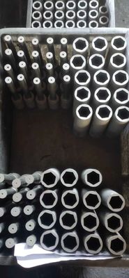 Formage sur mesure en graphite en flocons pour la coulée continue dans l'industrie de pressage du cuivre