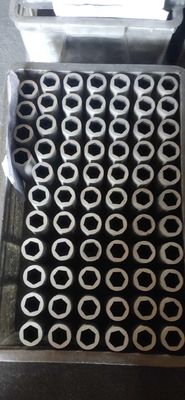 Rameau de cuivre 8 mm moule de graphite de coulée continue pour une résistance au carbone d'une plage de 7 à 10 ohms