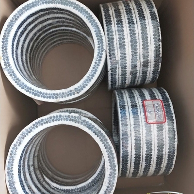 Résistance à la température joints en graphite en spirale avec anneau intérieur et anneau extérieur