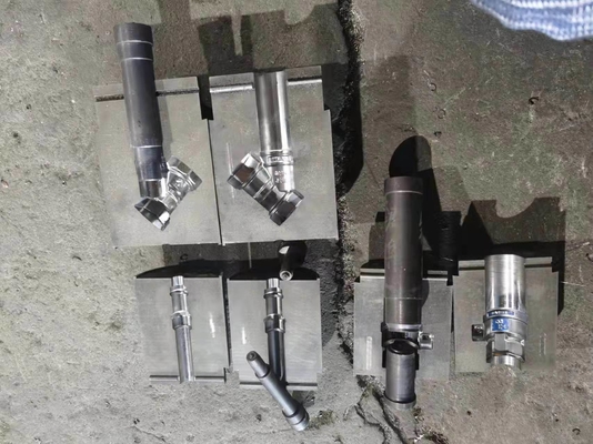 Machine automatique de forgeage à chaud pour la technologie de fabrication de plaquettes de cuivre personnalisées