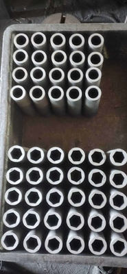 Morphologie des cristaux de graphite en flocons Moule de graphite pour la coulée continue Fil de laiton GM-404