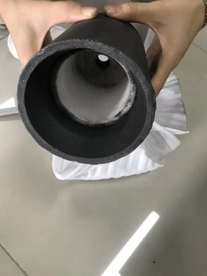 Les couvercles de protection en graphite pour la machine de coulée de fil de cuivre utilisent une technologie de pointe