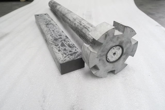 Durée de vie plus longue 1.85 Rotor et arbre en graphite pour les applications industrielles de densité