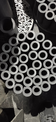 Pression et frittage d'engrenages ronds carrés hexagonaux à verrouillage moule de graphite pour la coulée