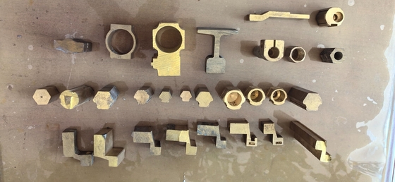 DC-1.85 Moldes de graphite de cuivre en laiton de qualité industrielle avec une bonne densité de revêtement 1.85