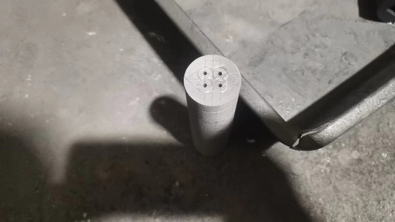100% Densité de carbone 1,78 g/cm3 1,85 g/cm3 Matrice de graphite pour la fonte continue de laiton