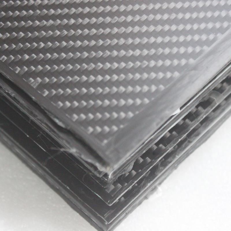 1mm 2mm 3mm Jusqu'à 10mm Feuille en fibre de carbone tissée 3k et personnalisation avec support USD