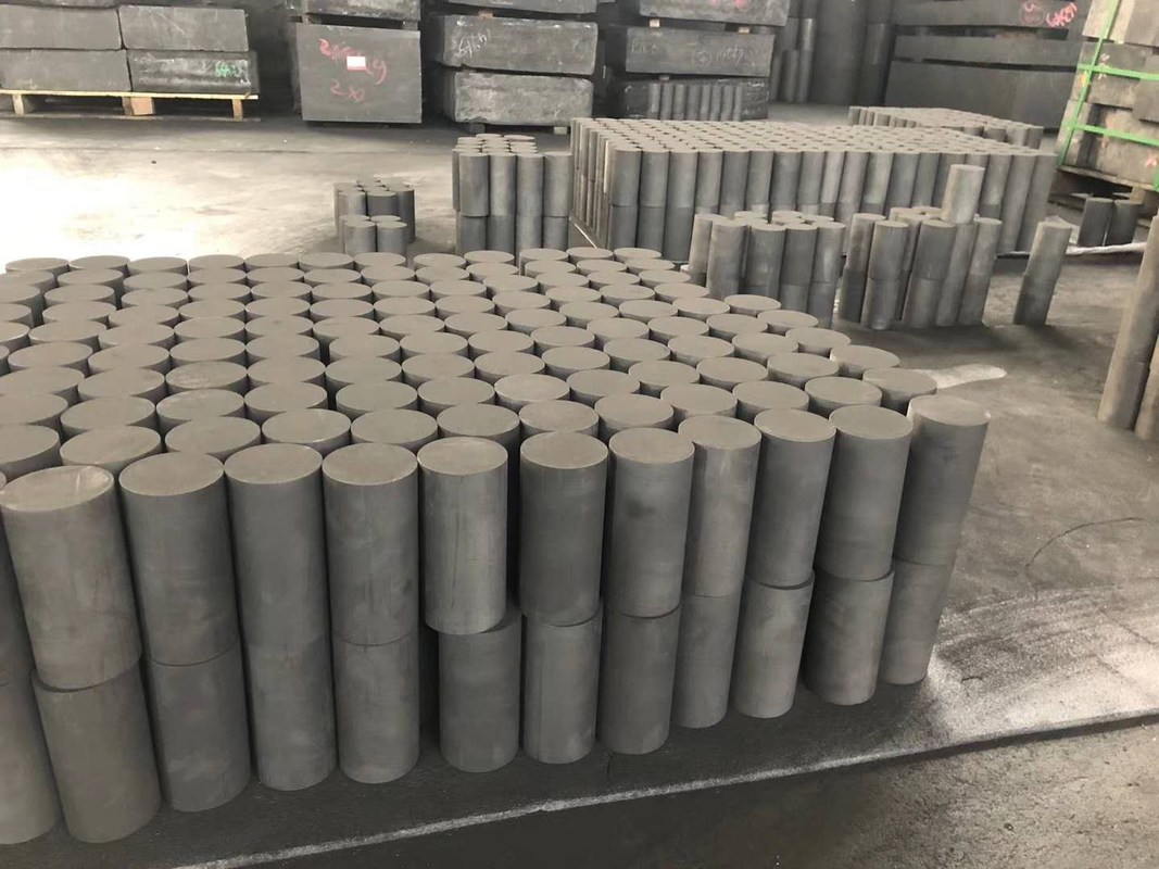 Matrice de graphite personnalisée pour la machine de coulée continue utilisée dans la production de tiges en laiton