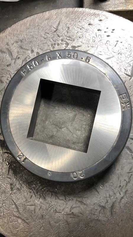 Des matrices de laminage à fil de type rond pour moules DC-1.85 conçues selon vos besoins