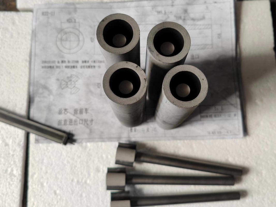 Un trou Deux trous Moule de graphite pour la coulée de laiton Taille 5 mm à 140 mm Résistance 7-10 Ohm
